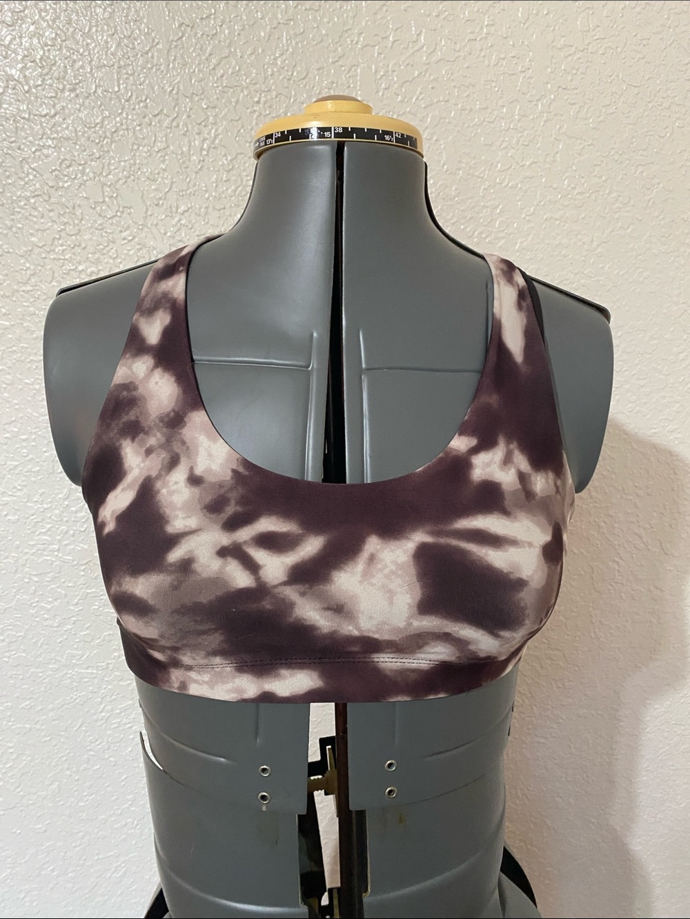 Mossimo Supply Co. Tie-Dye Scoop Sports Bra in Brown and Cream